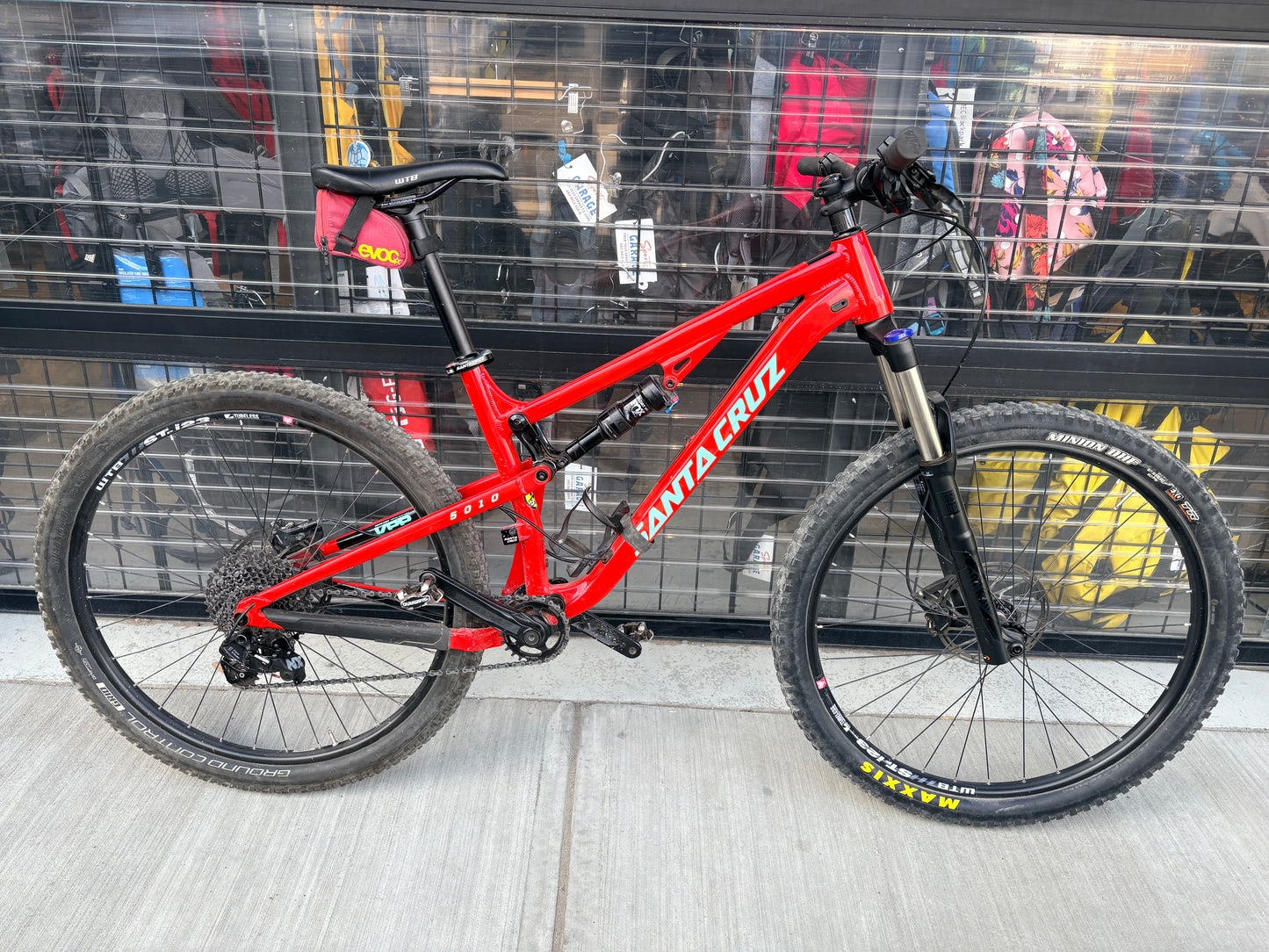 Santa Cruz 5010 Full Suspension Mountain Bike