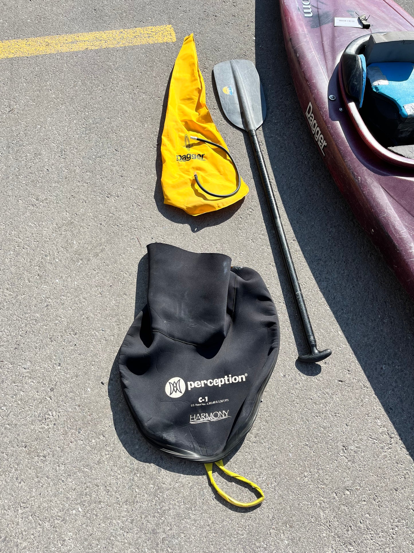 Dagger Atom c/w Paddle, Skirt, & Float Bag
