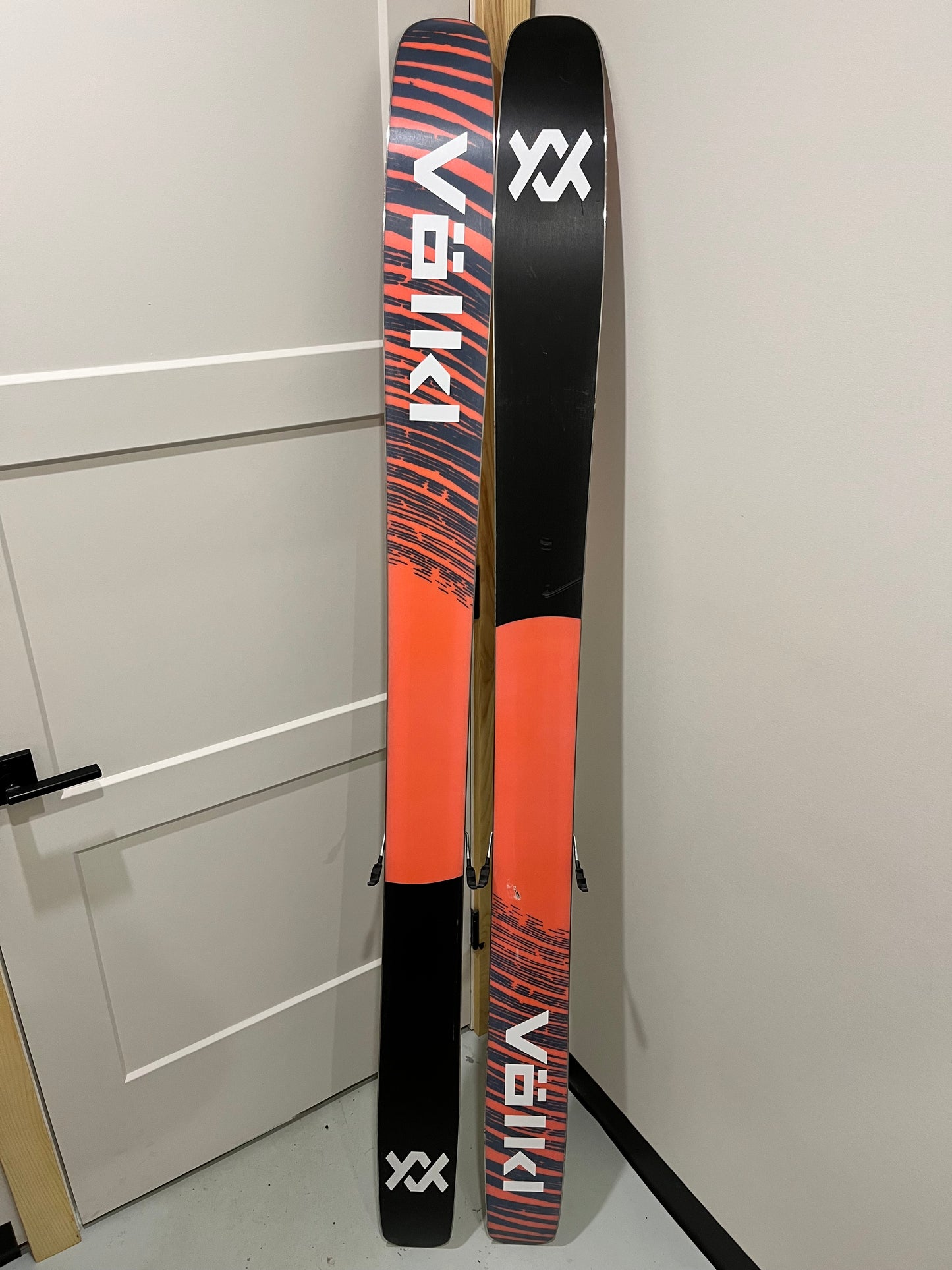 Volkl Revolt 121 Skis w Marker Jester 18 Bindings - NEW $1,449.98