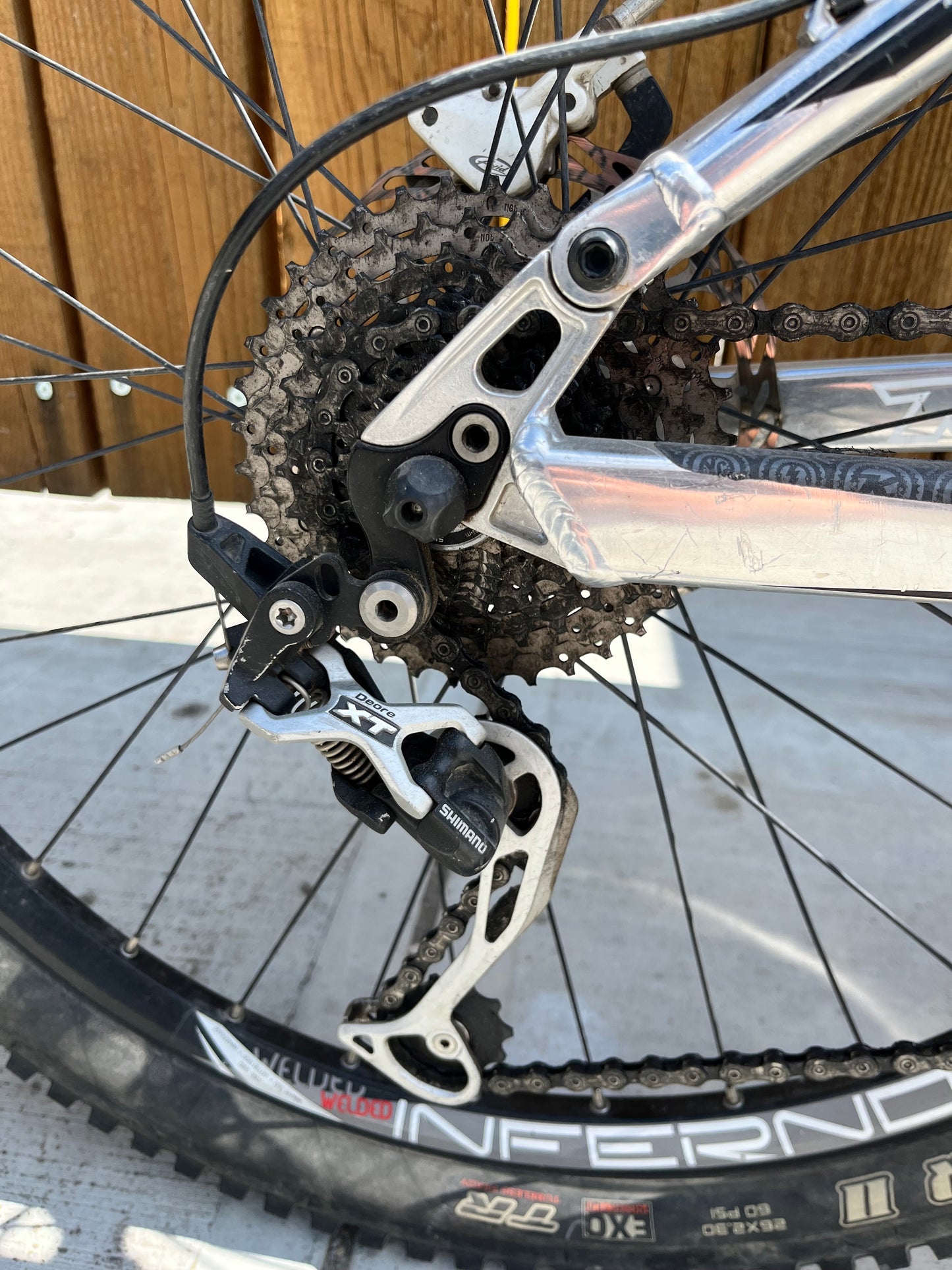 Kona Tanuki Supreme 2012 Full Suspension MTB
