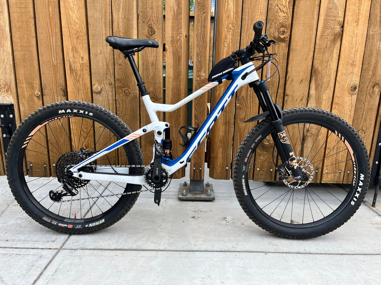 Scott Genius 710 Full Suspension Mountain Bike