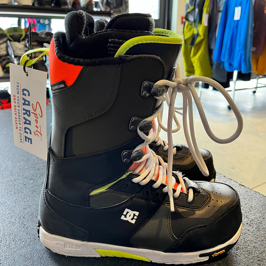 DC The Laced Boot Snowboard Boots - NEW $380