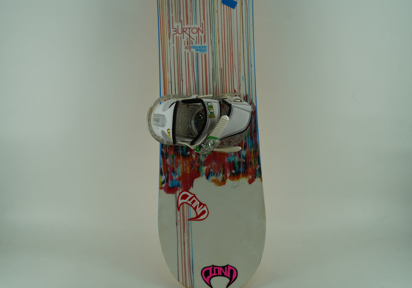 Burton Feel Good Smalls Flying V Snowboard with Bindings