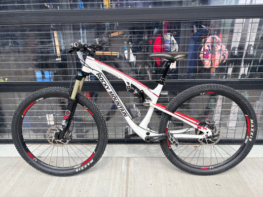 Rocky Mountain Instinct Full Suspension Mountain Bike
