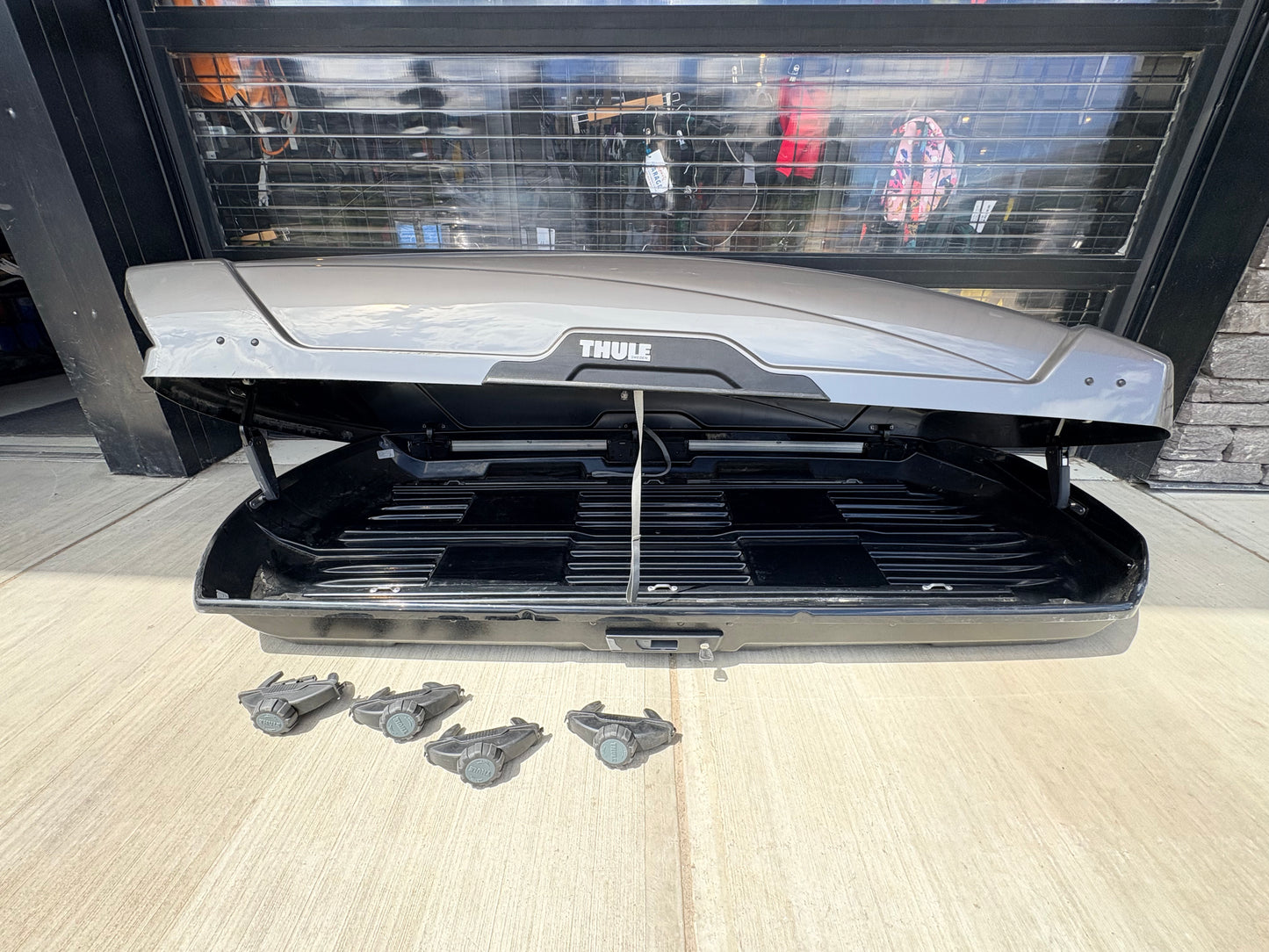 Thule Motion XT XL Roof Box