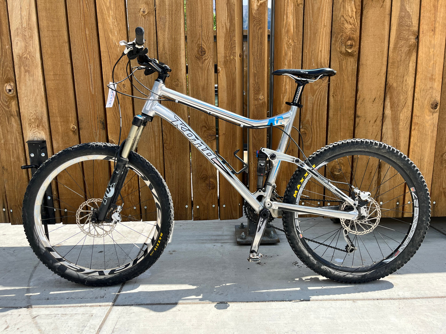 Kona Tanuki Supreme 2012 Full Suspension MTB